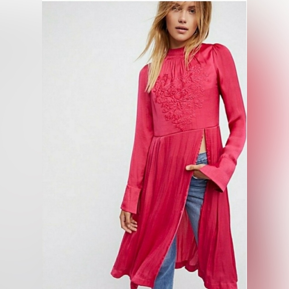 BNWOT Free People New Day Tunic in Magenta - M